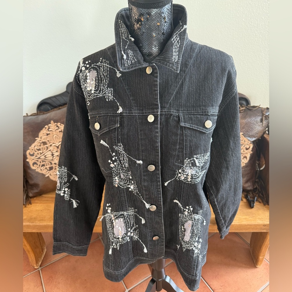 IOS Black Denim Sequin and Embroidry Embellished Jean Jacket Size Large